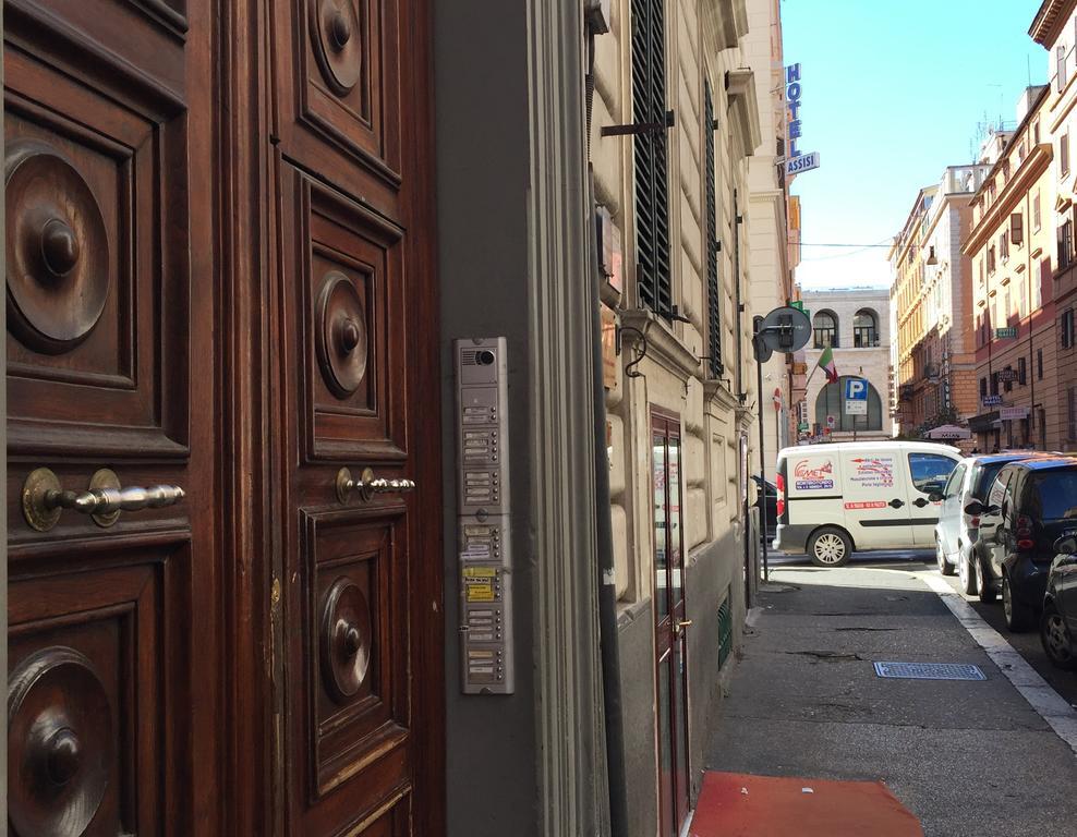 Affittacamere Alex Ρώμη Εξωτερικό φωτογραφία